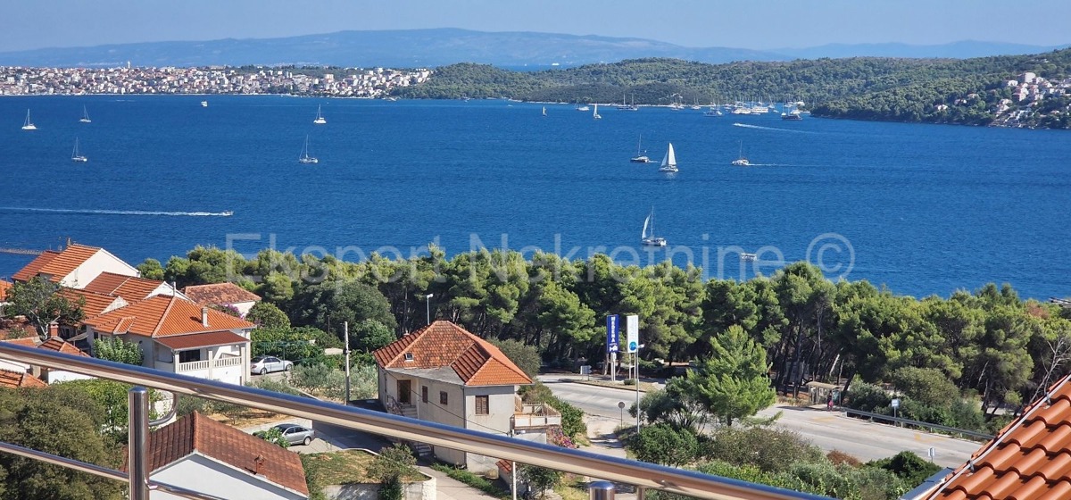 Seget D., penthouse 2-bedroom 106 m2, panoramic sea view