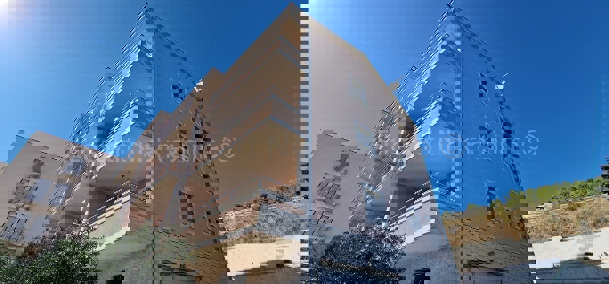 Seget D., penthouse 2-bedroom 106 m2, panoramic sea view