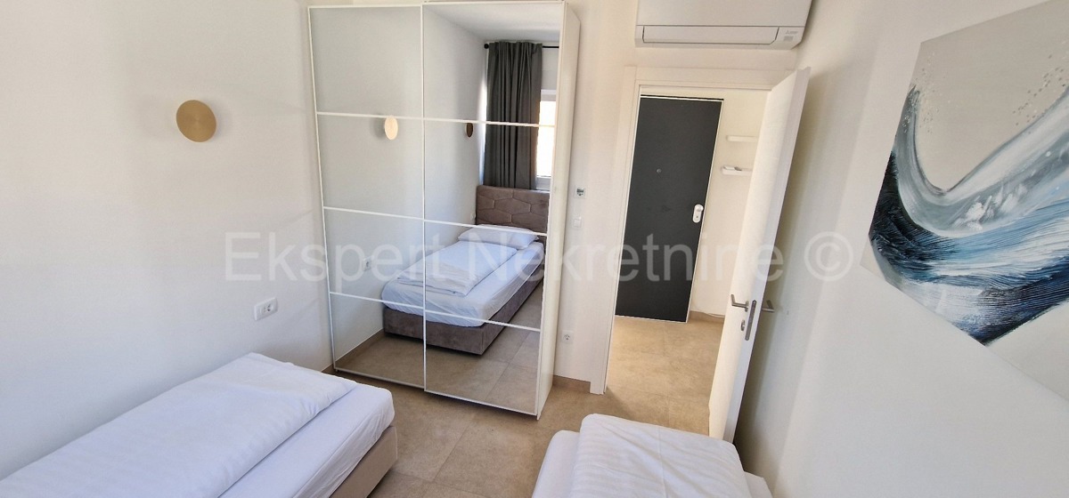 Čiovo, Okrug G, 2-bedroom apartment 75 m2, newly built, large terrace, 250 m from the sea