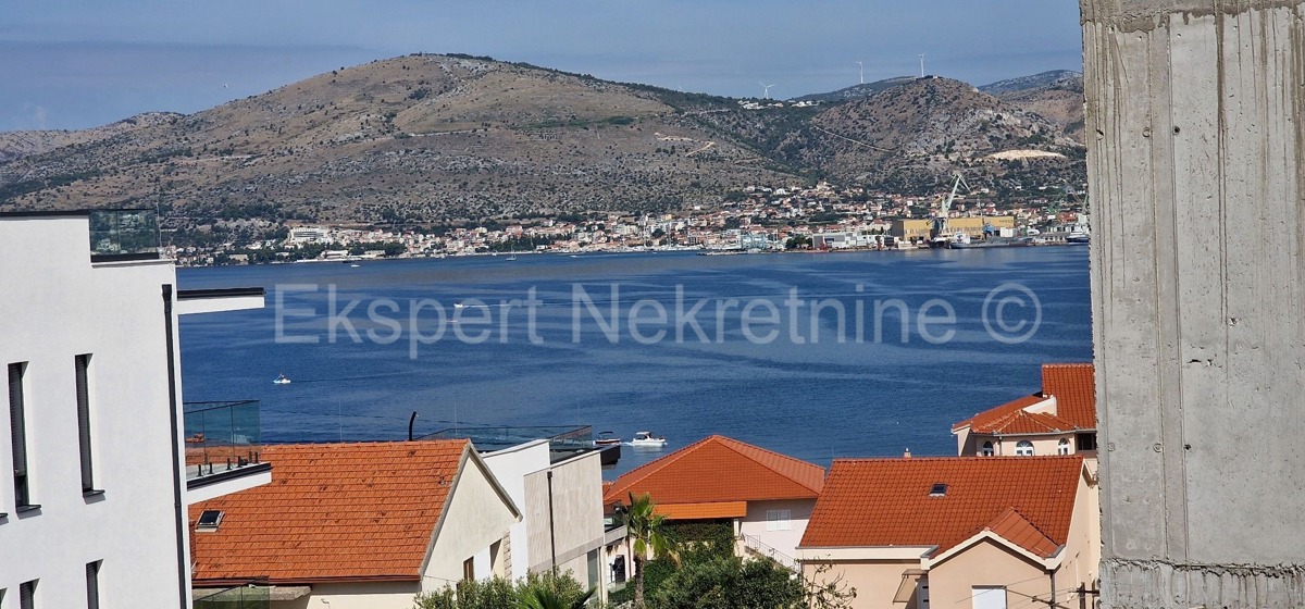 Čiovo, Okrug G, 2-bedroom apartment 75 m2, newly built, large terrace, 250 m from the sea