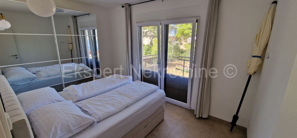 Čiovo, Okrug G, 2-bedroom apartment 75 m2, newly built, large terrace, 250 m from the sea