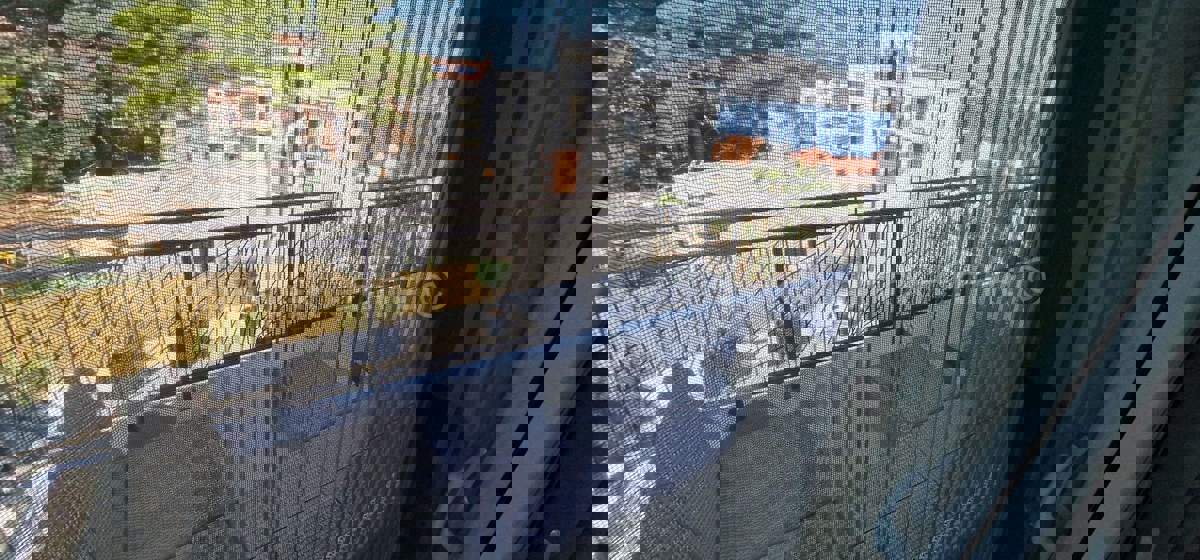 Čiovo, Okrug G, 2-bedroom apartment 75 m2, newly built, large terrace, 250 m from the sea