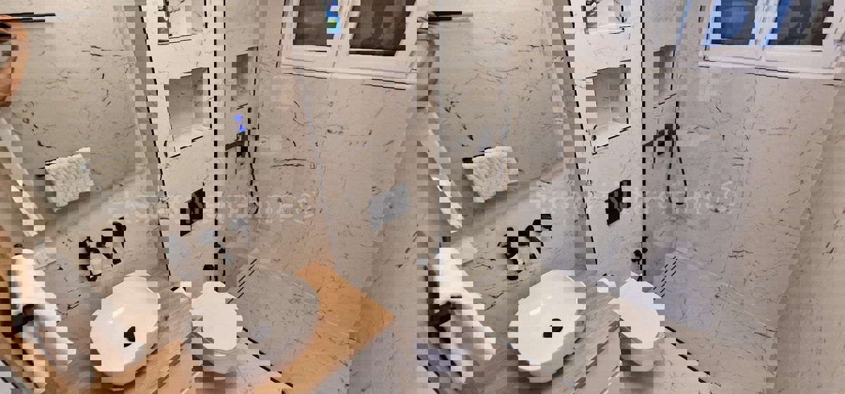 Čiovo, Okrug G, 2-bedroom apartment 75 m2, newly built, large terrace, 250 m from the sea