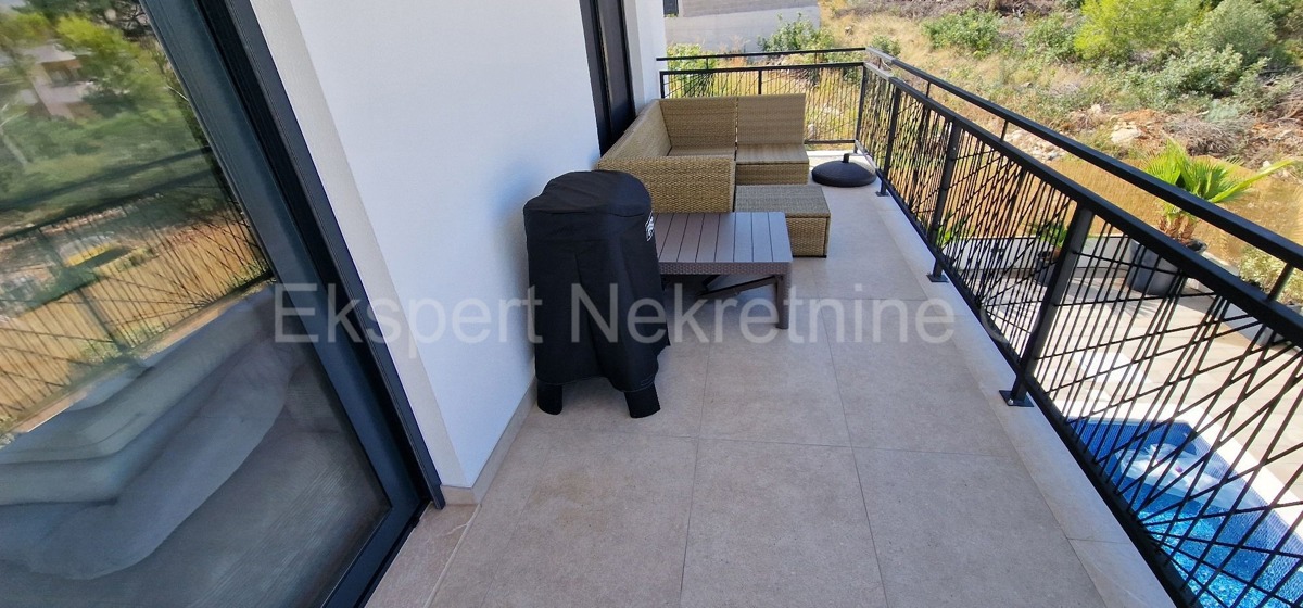 Čiovo, Okrug G, 2-bedroom apartment 75 m2, newly built, large terrace, 250 m from the sea