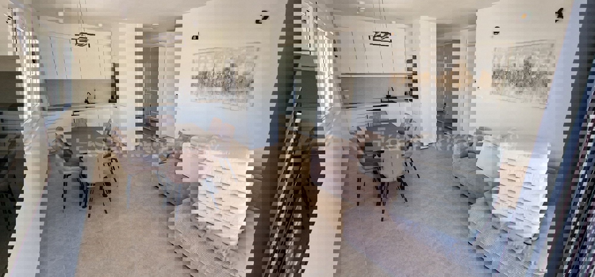 Čiovo, Okrug G, 2-bedroom apartment 75 m2, newly built, large terrace, 250 m from the sea