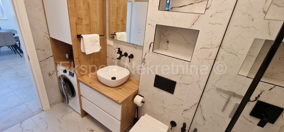 Čiovo, Okrug G, 2-bedroom apartment 75 m2, newly built, large terrace, 250 m from the sea