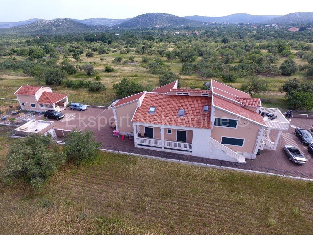 Marina, Dograde, casa di lusso 789 m2, con garage e cucina estiva