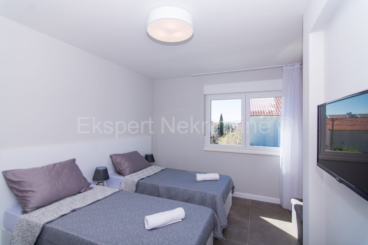 Kaštel Kambelovac, complesso di due ville ciascuna di 250 m2 con piscine