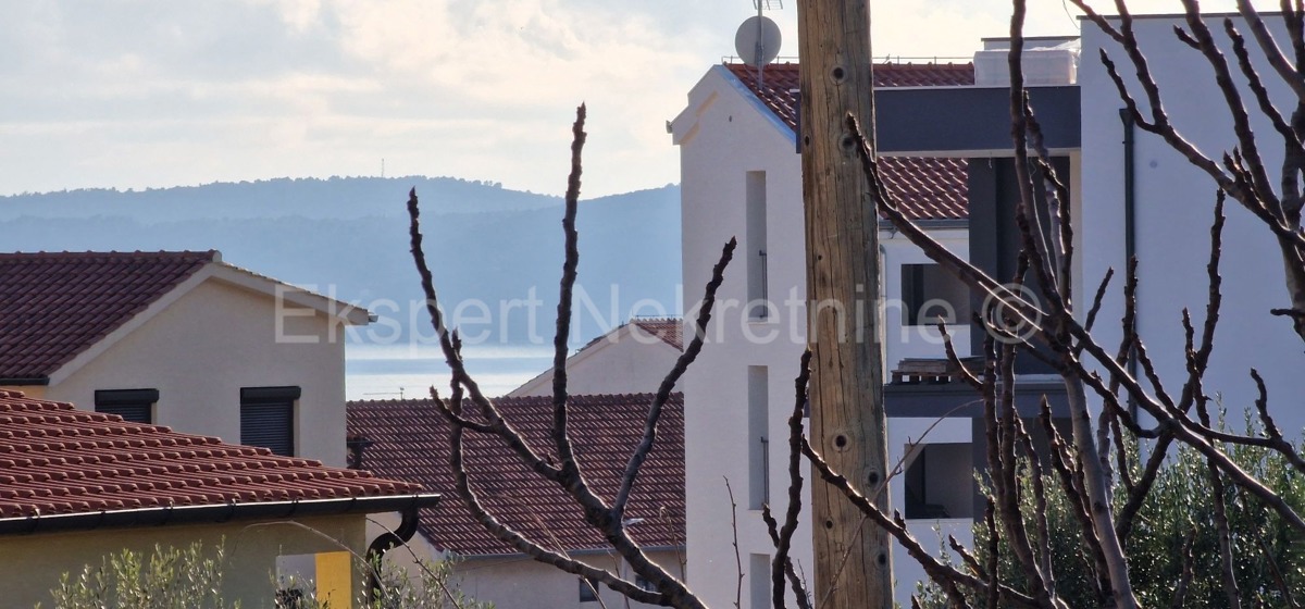 Čiovo, distretto di Gornji, terreno edificabile di 600 m2