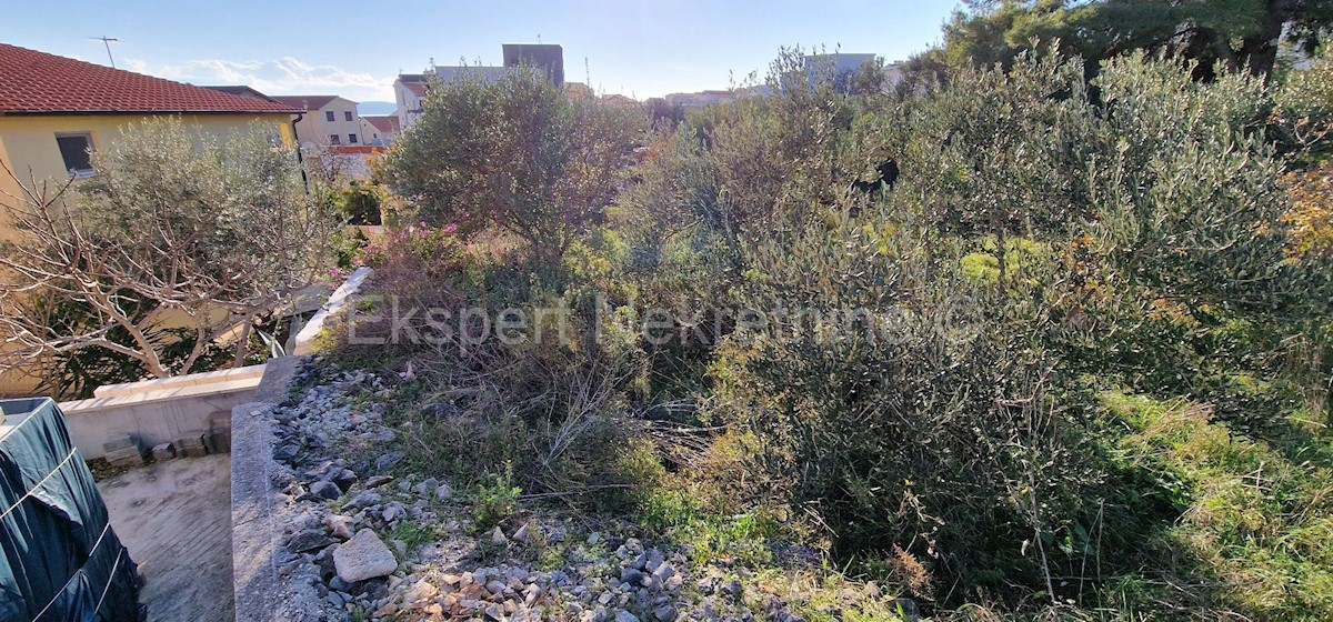 Čiovo, distretto di Gornji, terreno edificabile di 600 m2