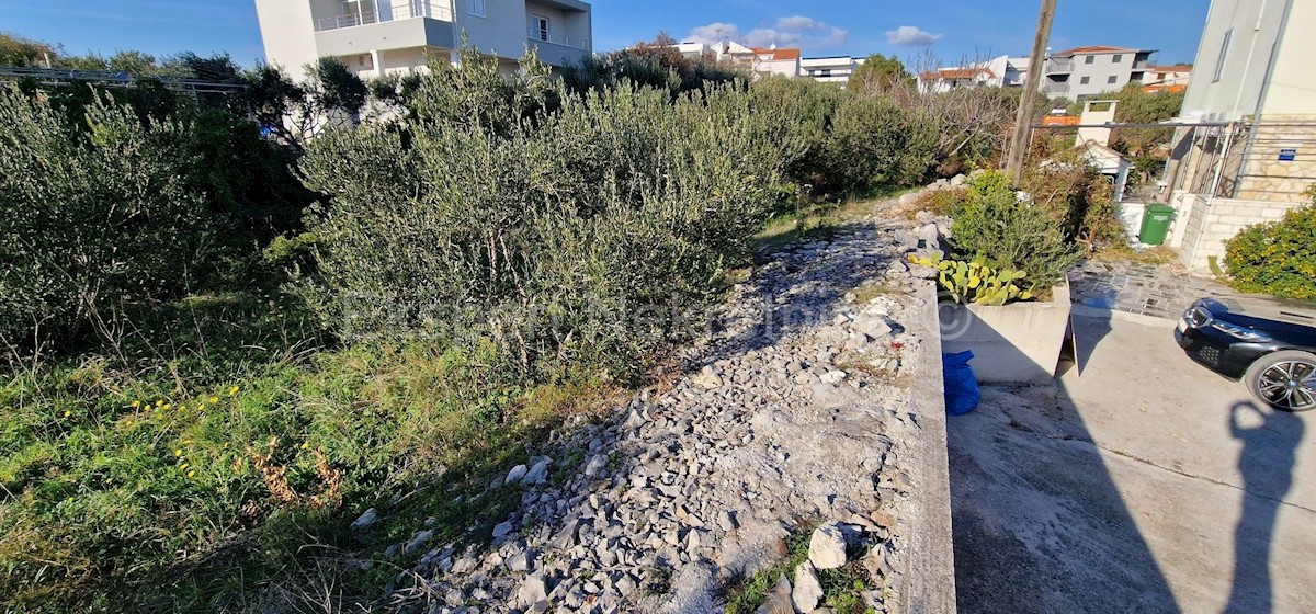 Čiovo, distretto di Gornji, terreno edificabile di 600 m2