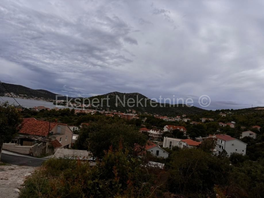 Marina, Poljica, terreno edificabile 1200 m2, 300 m dal mare