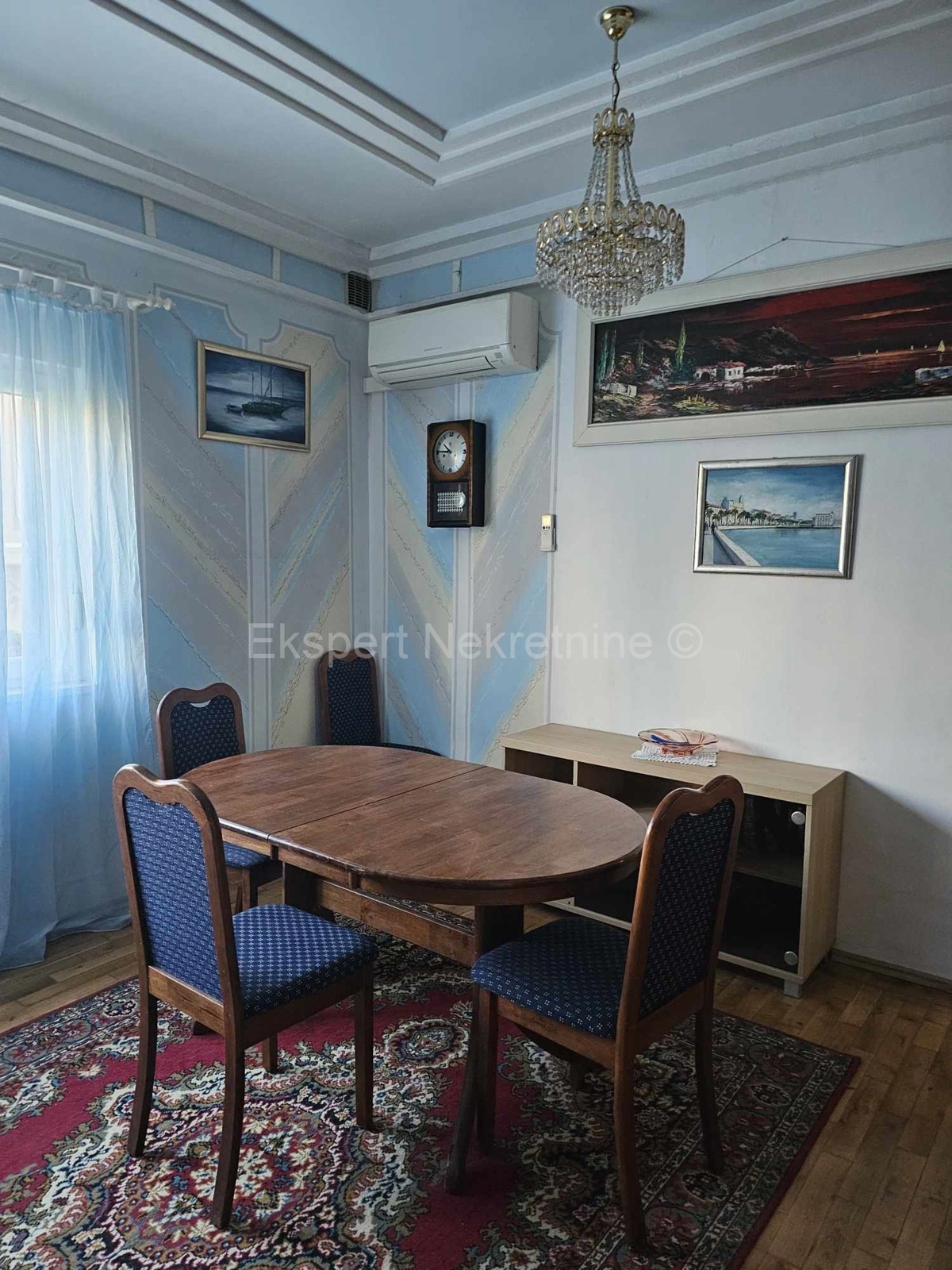 K. Sućurac, casa indipendente 136m2 con mansarda e cortile, 30 metri dal mare