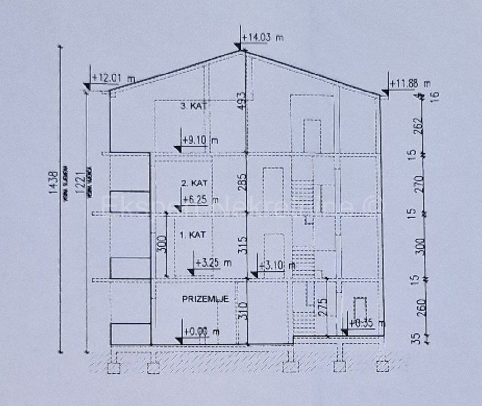 Trogir, Saldun, casa con 5 appartamenti, 487m2, terrazza sul tetto, vista sul mare aperto