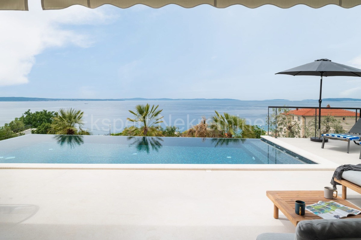 Podstrana, Mutogras, villa di lusso 340 m2 con giardino 392 m2 e piscina