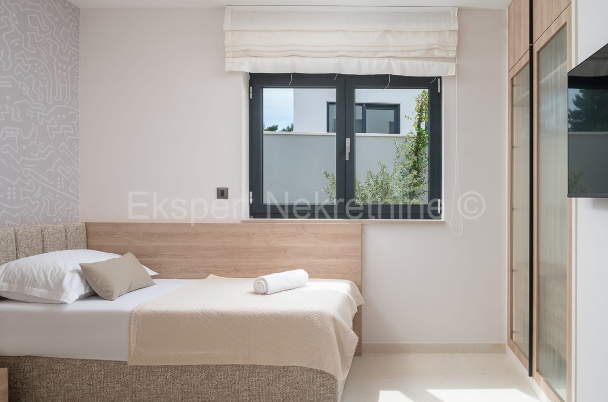 Podstrana, Mutogras, villa di lusso 340 m2 con giardino 392 m2 e piscina