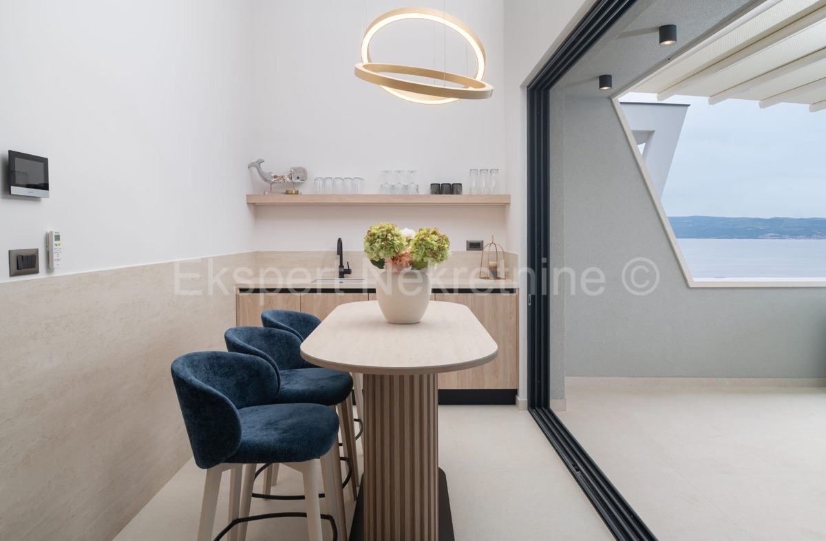 Podstrana, Mutogras, villa di lusso 340 m2 con giardino 392 m2 e piscina