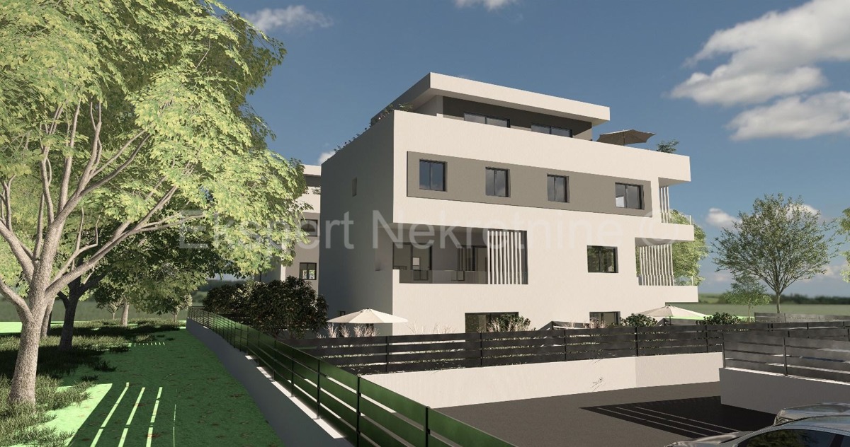 K.Stari, confortevole appartamento con due camere da letto 67m2 con 2 posti auto, vista mare