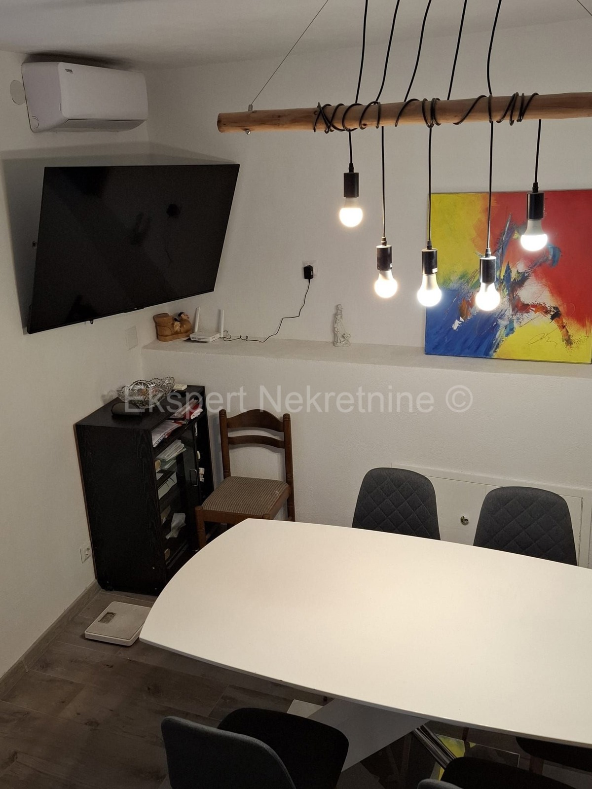 K.Sućurac, casa a schiera 117m2 nel centro del paese, a 40 m dal mare