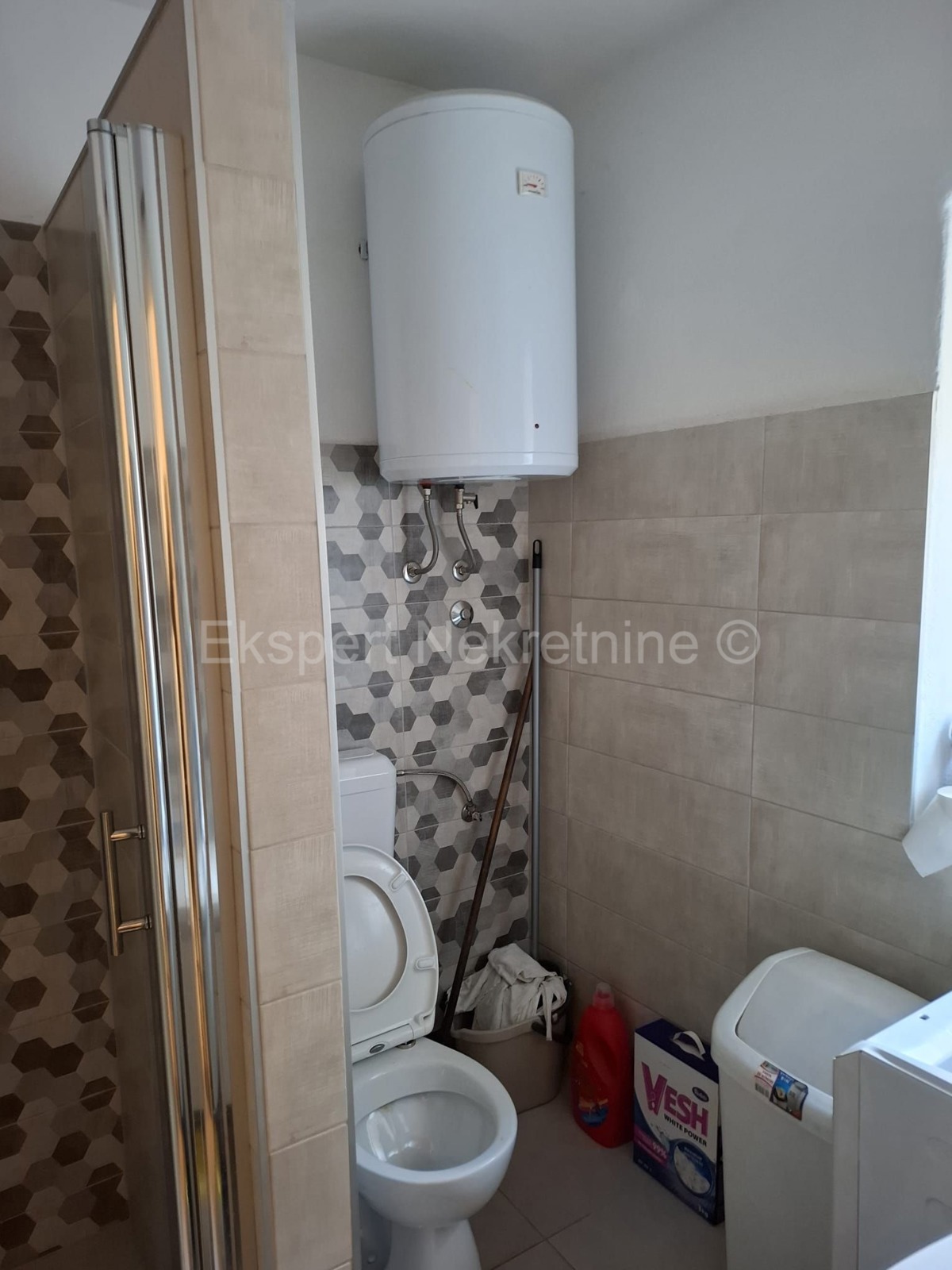 K.Sućurac, casa a schiera 117m2 nel centro del paese, a 40 m dal mare