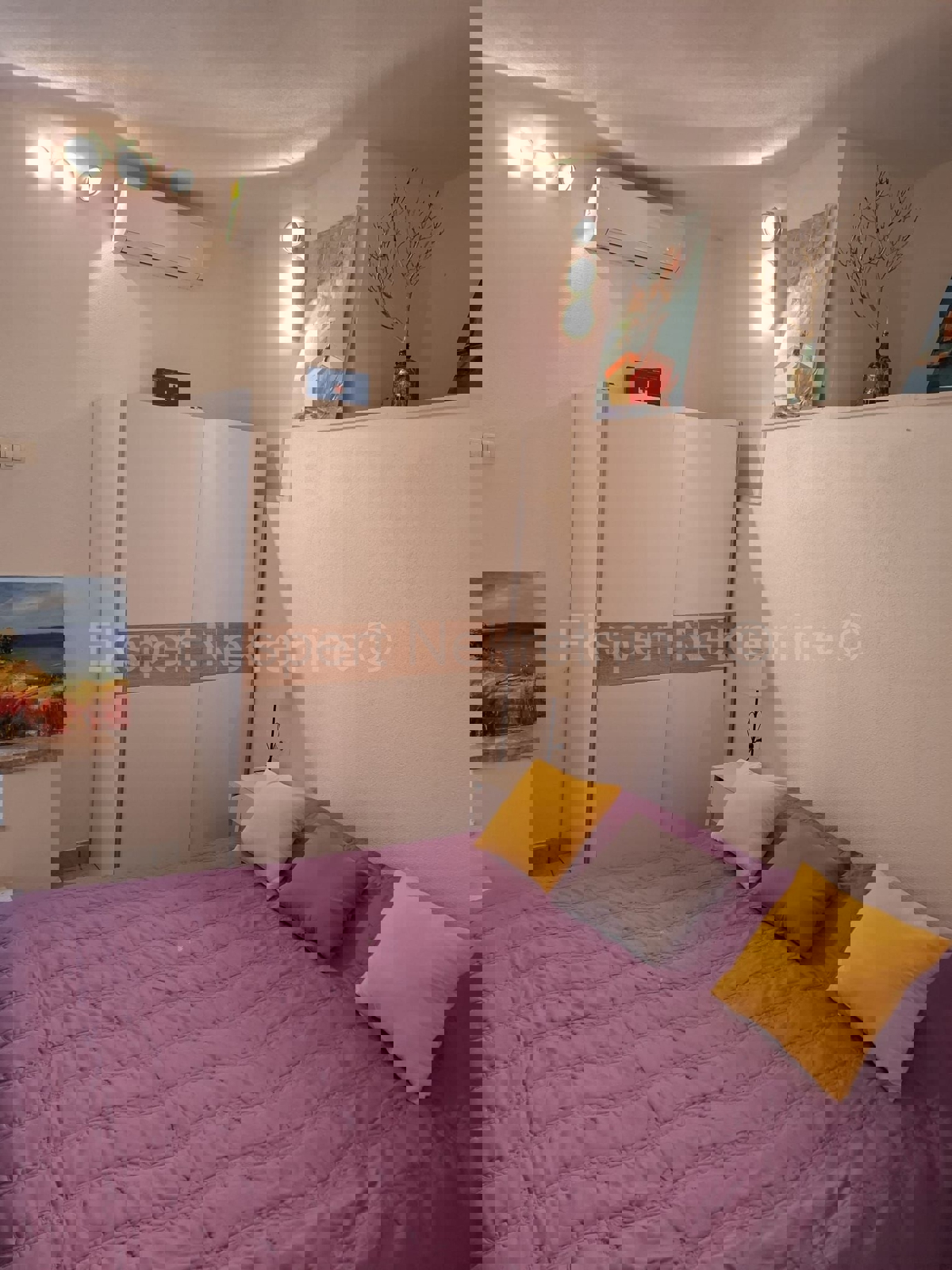 K.Sućurac, casa a schiera 117m2 nel centro del paese, a 40 m dal mare