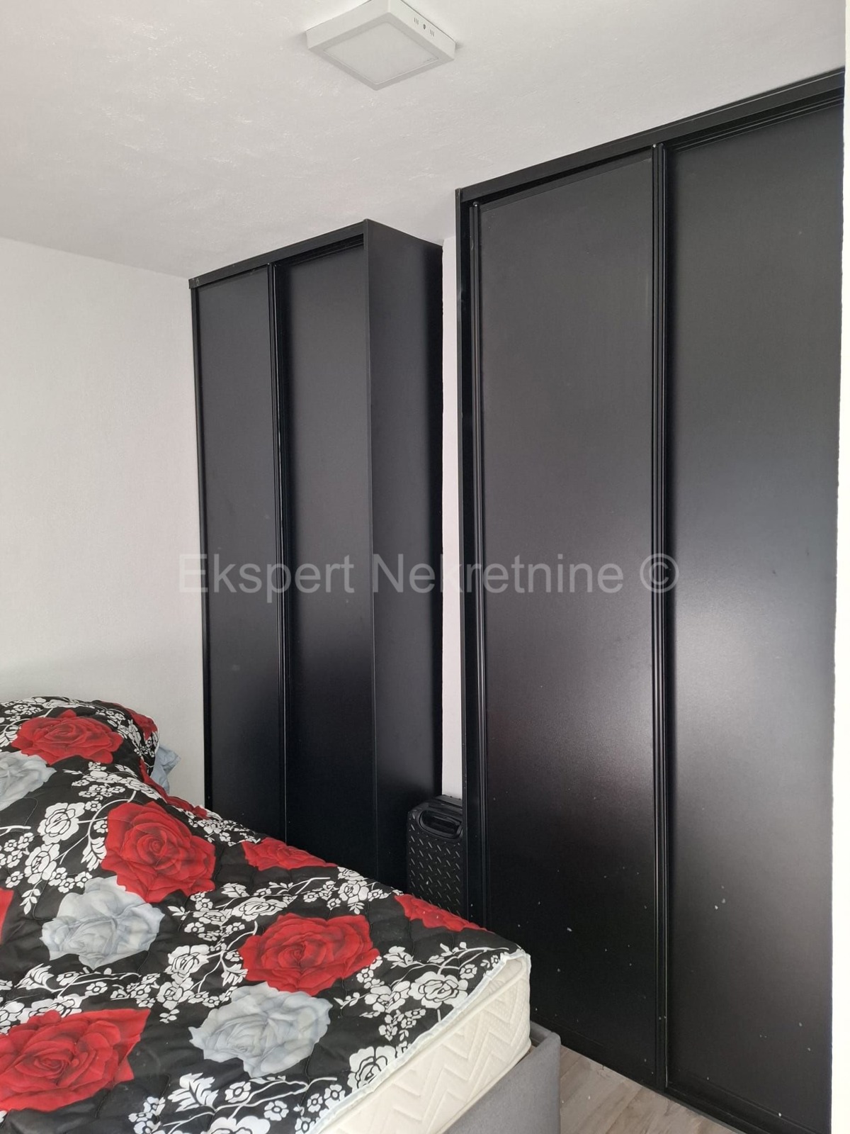 K.Sućurac, casa a schiera 117m2 nel centro del paese, a 40 m dal mare