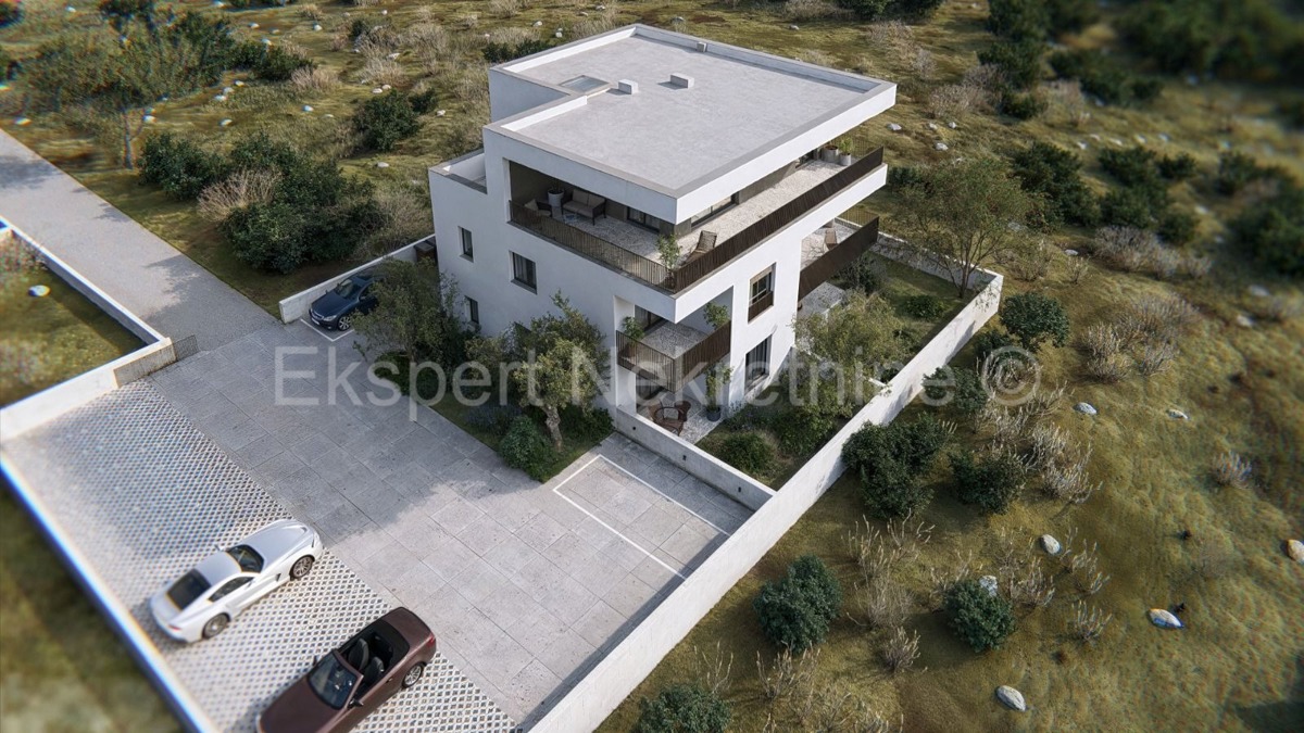 Trogir, 2-bedroom apartment 58 m2, new building, sea view,