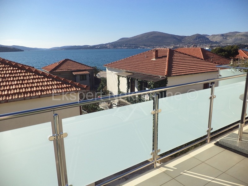 Čiovo,Okrug , casa 530m2, vicino ad una grande spiaggia, ideale per l'affitto