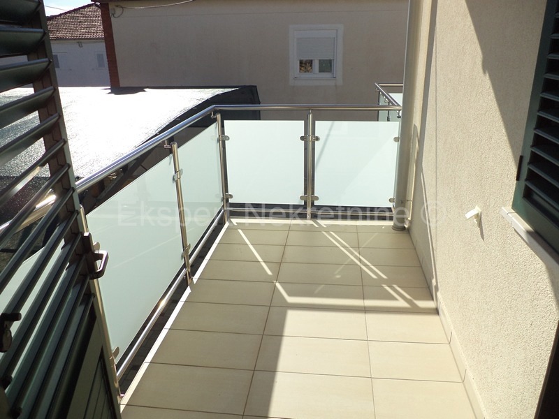 Čiovo,Okrug , casa 530m2, vicino ad una grande spiaggia, ideale per l'affitto