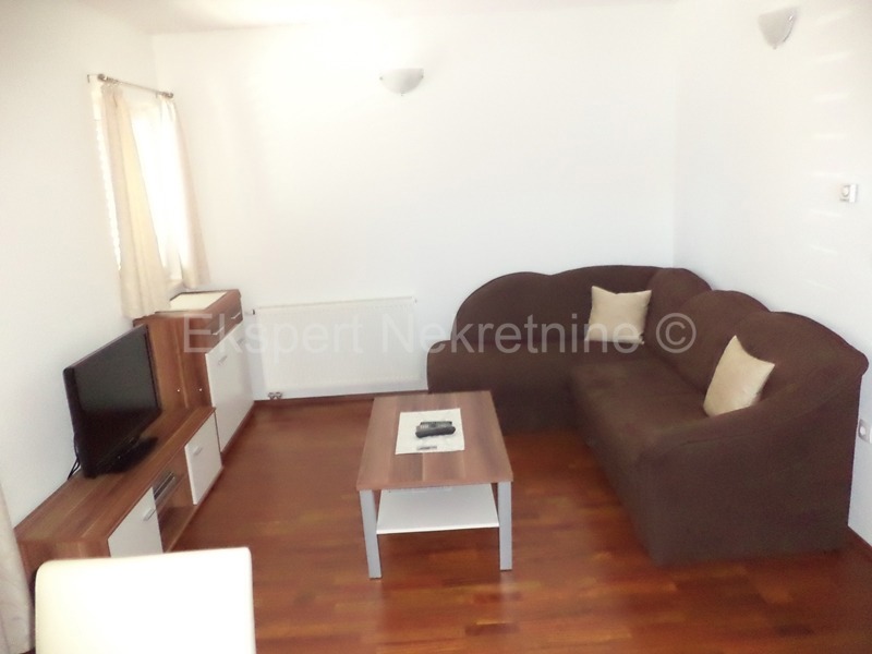 Čiovo,Okrug , casa 530m2, vicino ad una grande spiaggia, ideale per l'affitto