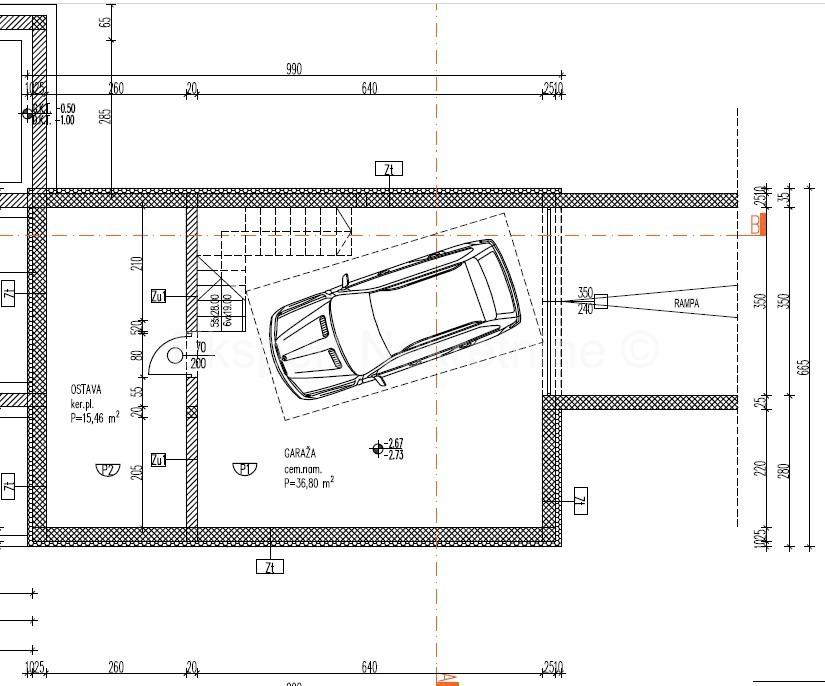Seget Vranjica, appartamento di 4 locali su tre piani 164 m2 + giardino 190 m2 con piscina privata
