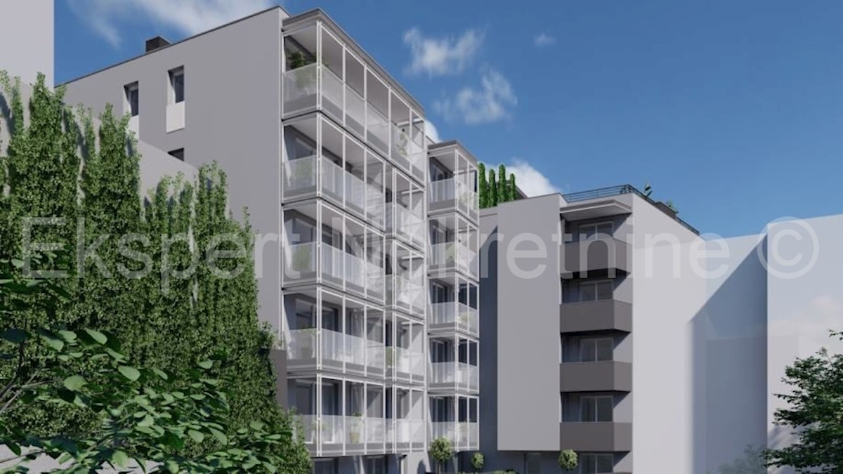 Spalato, Žnjan, spazio commerciale 35m2 con giardino 16,56m2 al piano terra