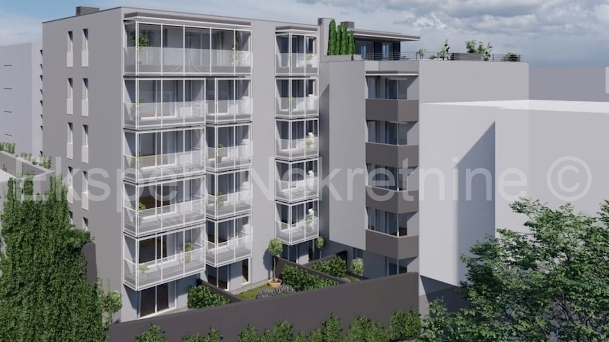 Spalato, Žnjan, spazio commerciale 35m2 con giardino 16,56m2 al piano terra