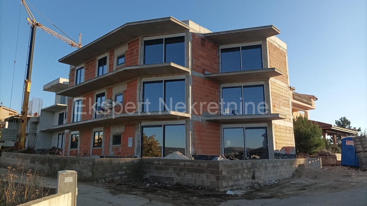 Rogoznica, Ražanj, bilocale 62 m2, vista mare, 100 m dal mare