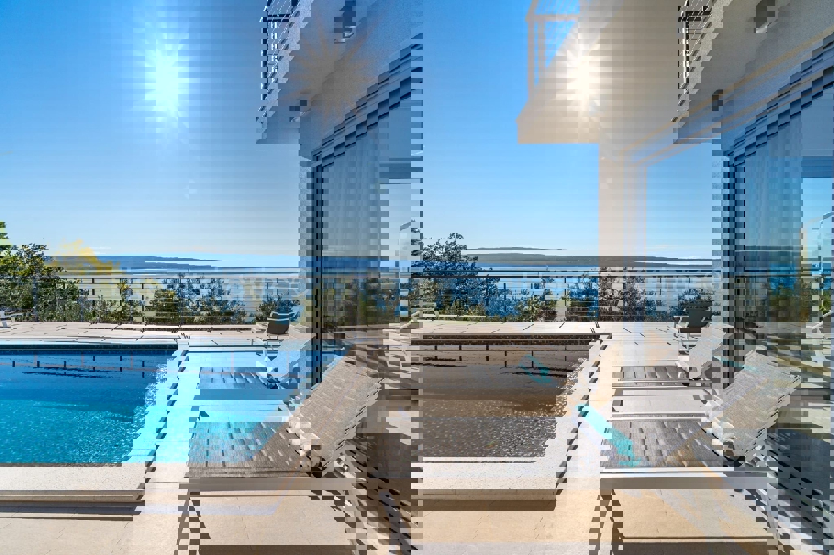 Podstrana, Mutogras, villa di lusso 370 m2 con giardino 392 m2 e piscina