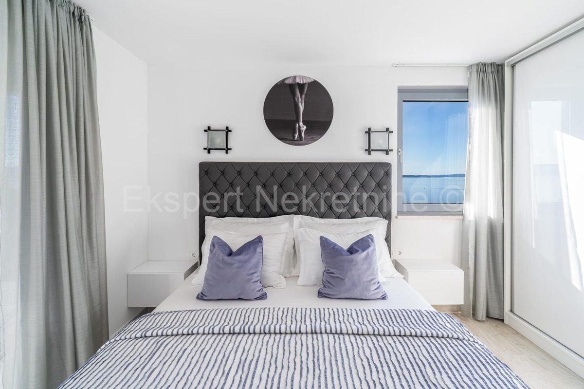 Podstrana, Mutogras, villa di lusso 370 m2 con giardino 392 m2 e piscina