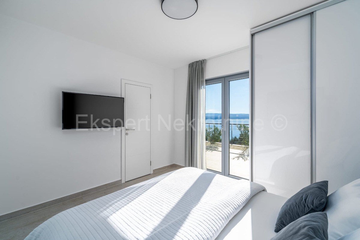 Podstrana, Mutogras, villa di lusso 370 m2 con giardino 392 m2 e piscina