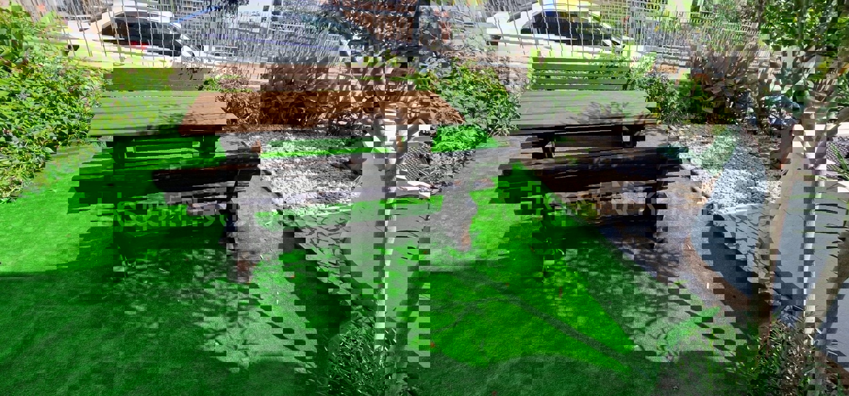 Čiovo, Okrug G., confortevole appartamento con due camere da letto, giardino e parcheggio