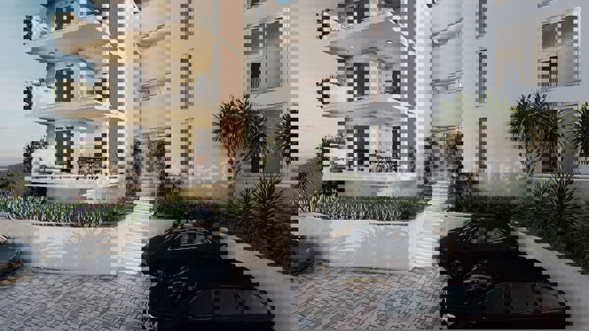 Čiovo, Okrug G., appartamento con due camere da letto con giardino e parcheggio, vista mare