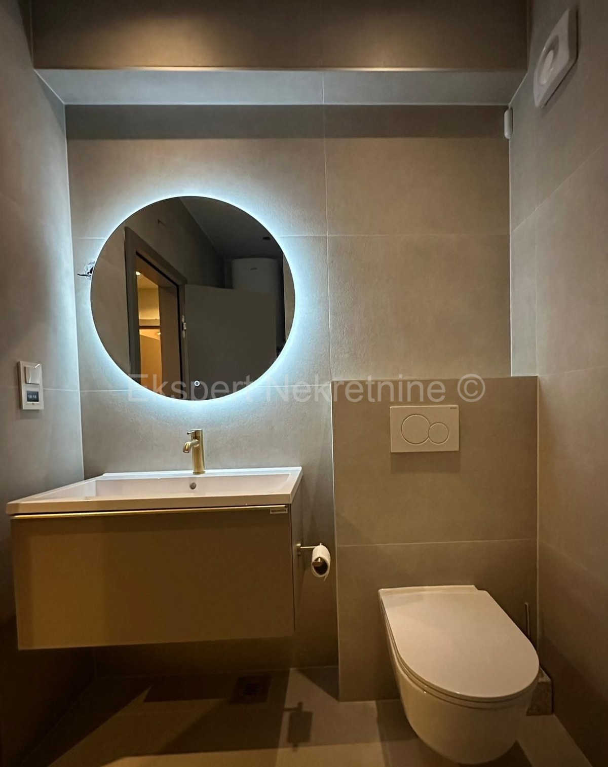 Čiovo, Okrug G., 2-bedroom apartment 68 m2, 2nd row from the sea, sea view,