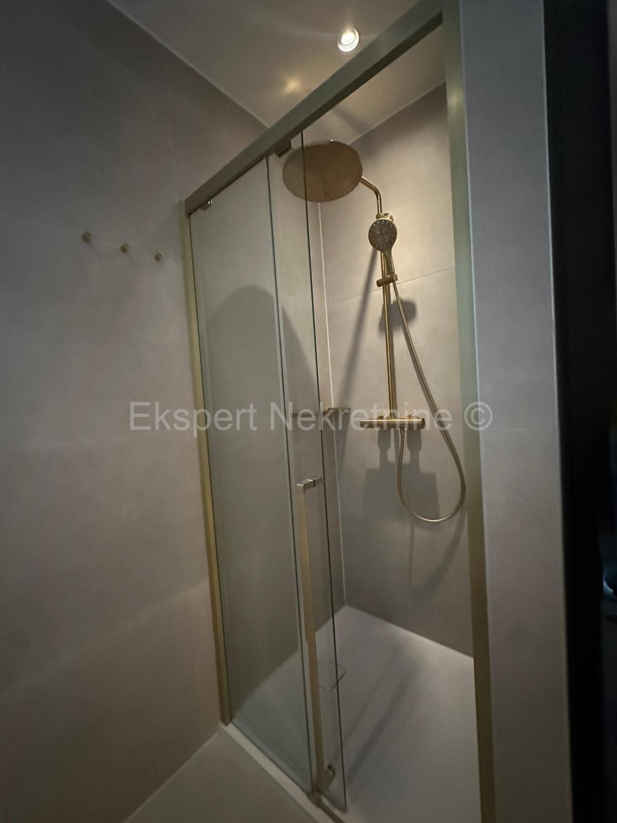 Čiovo, Okrug G., 2-bedroom apartment 68 m2, 2nd row from the sea, sea view,