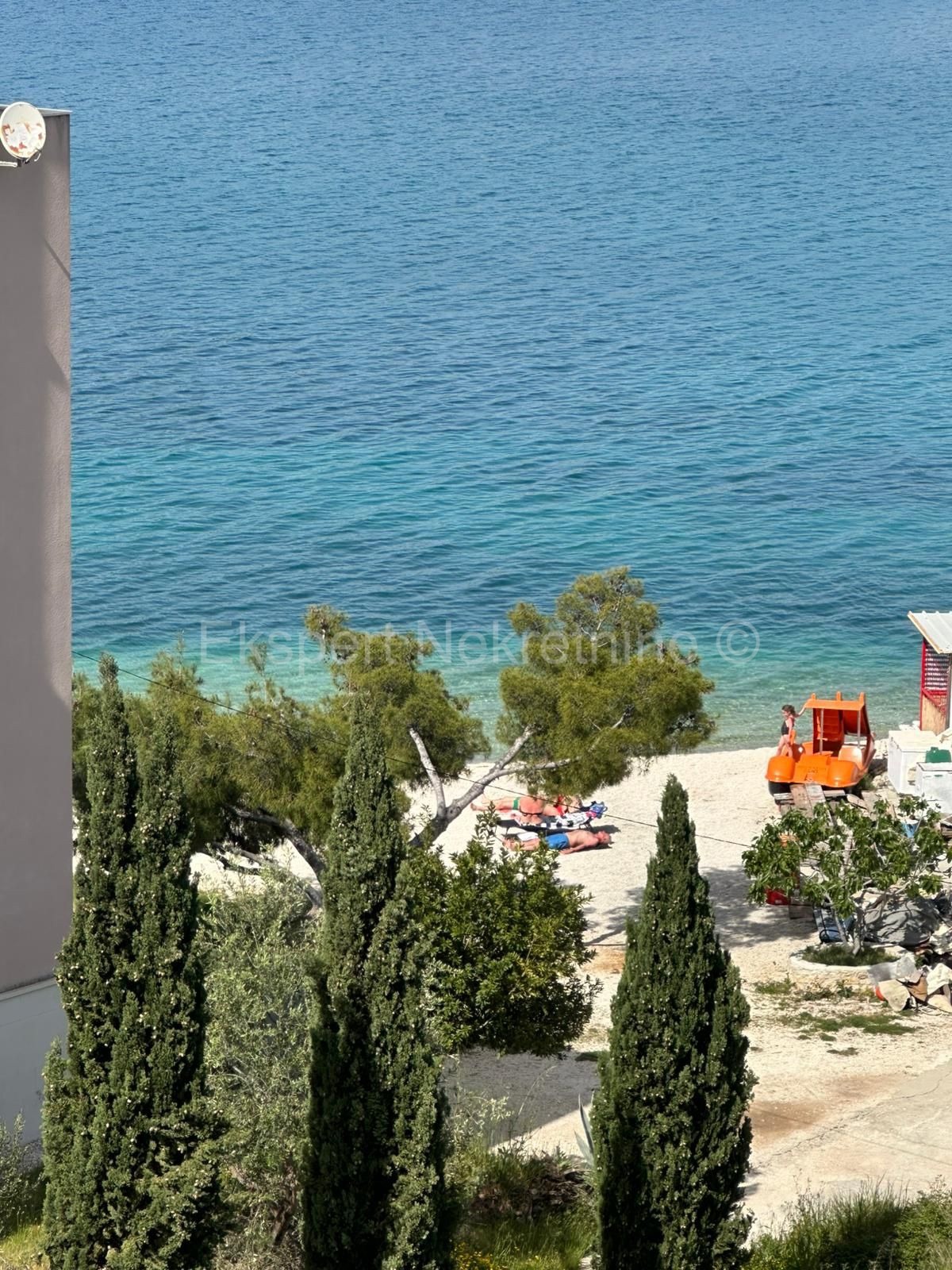 Čiovo, Okrug G., 2-bedroom apartment 68 m2, 2nd row from the sea, sea view,