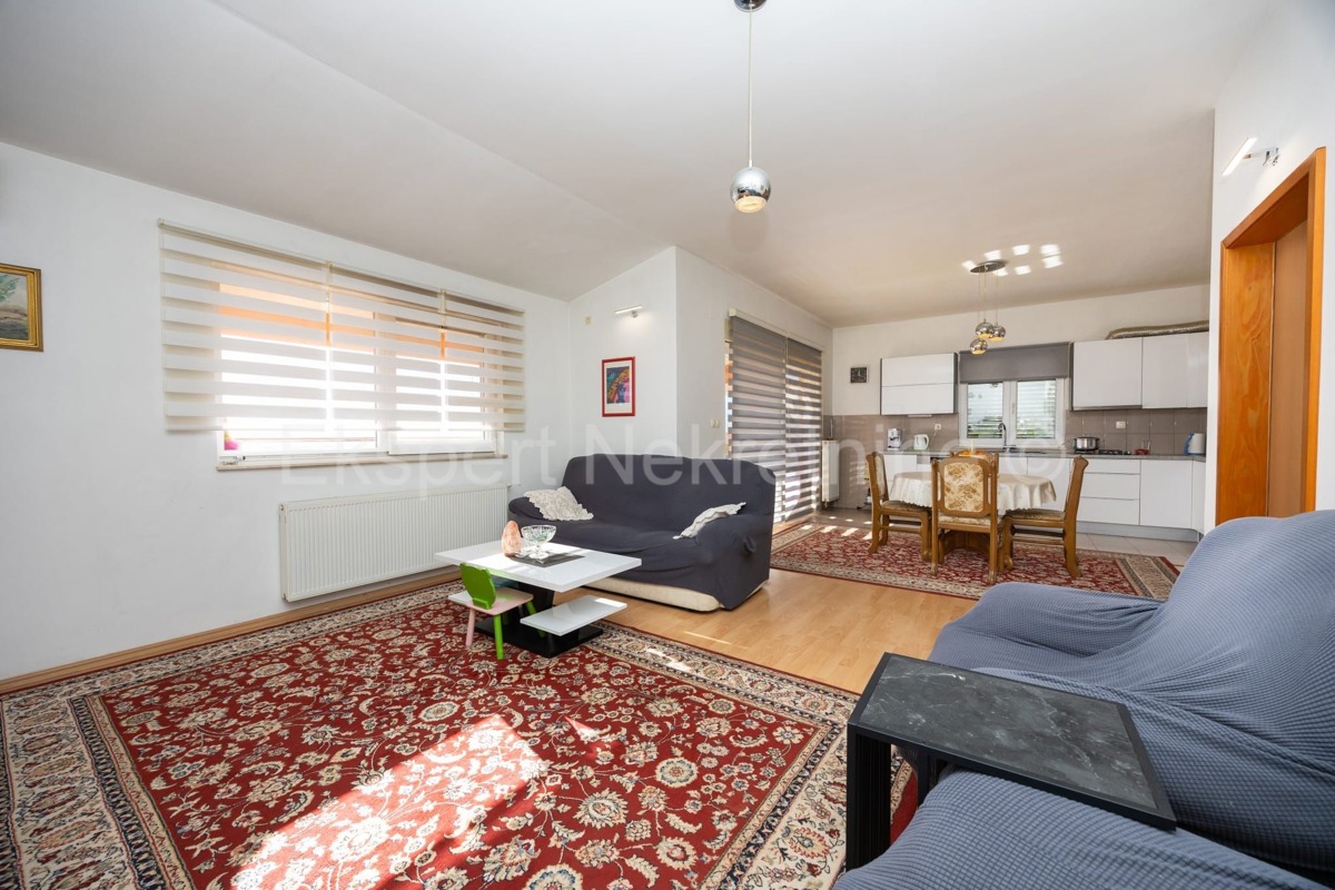 Solin, Rupotina, casa indipendente 260m2 con giardino e vista