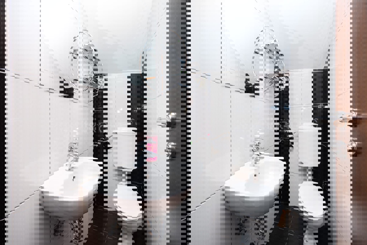 Solin, Rupotina, casa indipendente 260m2 con giardino e vista