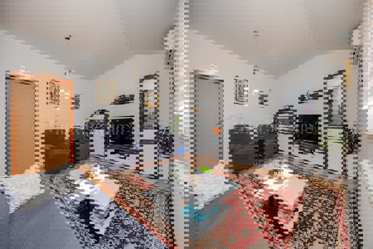 Solin, Rupotina, casa indipendente 260m2 con giardino e vista