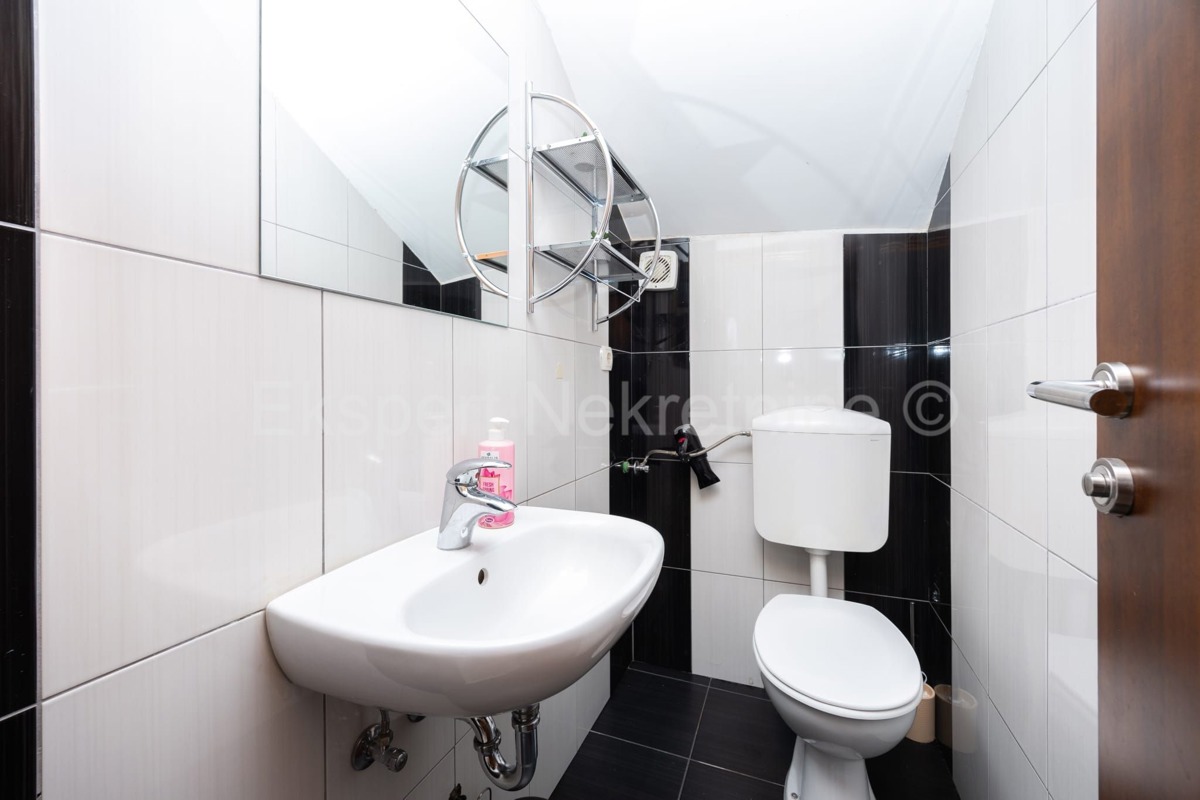 Solin, Rupotina, casa indipendente 260m2 con giardino e vista