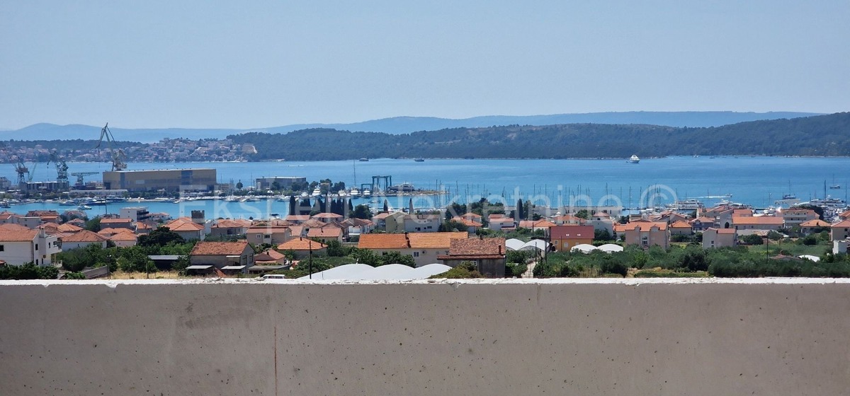 Seget D., 2-bedroom apartment 66 m2, in a new building, 1st floor, sea view,mare,