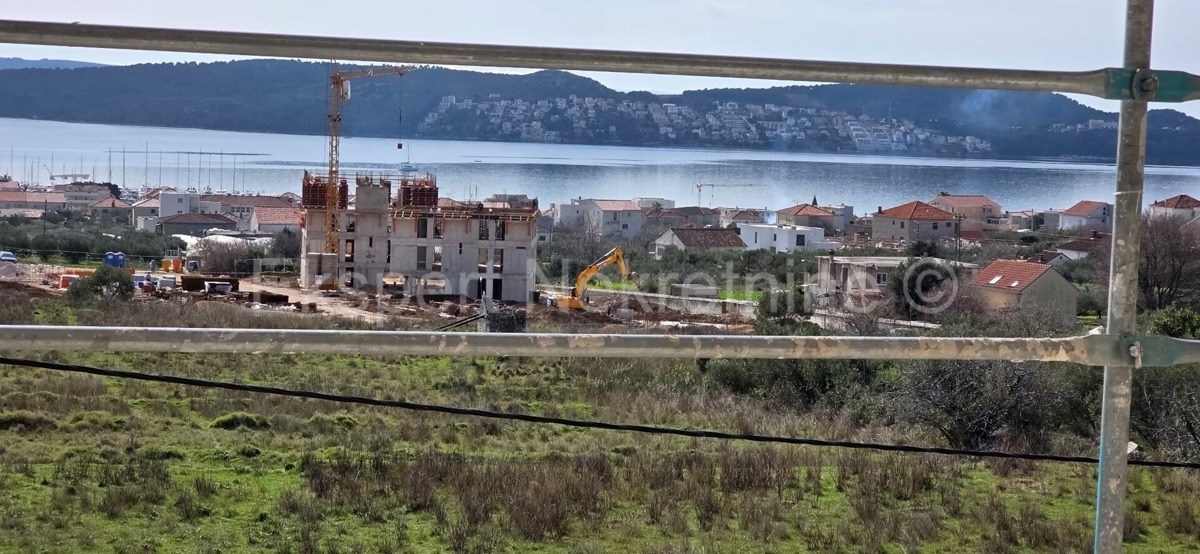 Seget D., 2-bedroom apartment 66 m2, in a new building, 1st floor, sea view,mare,