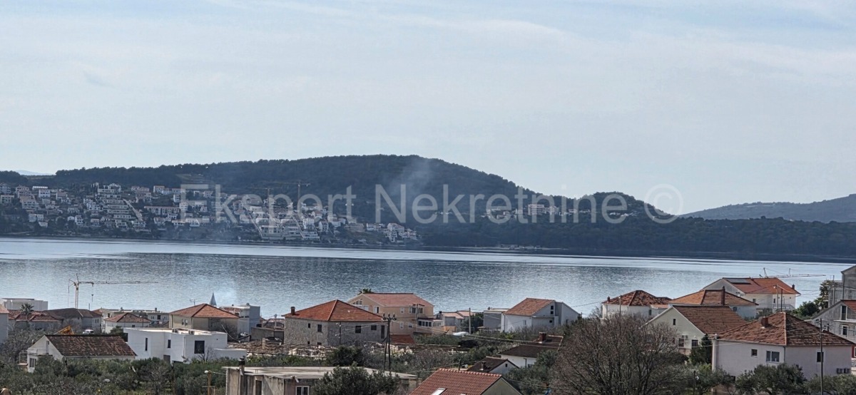 Seget D., 2-bedroom apartment 66 m2, in a new building, 1st floor, sea view,mare,