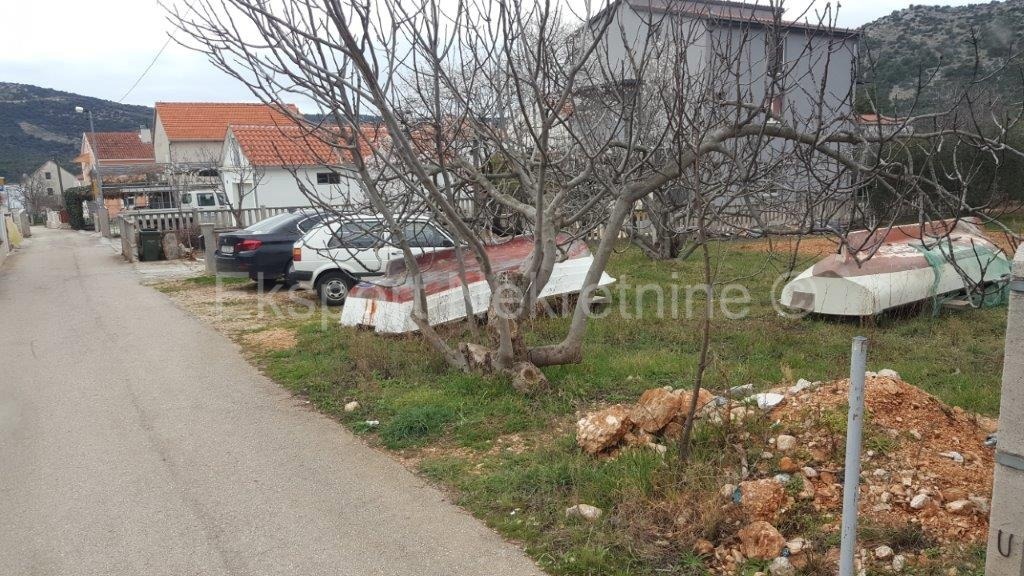 Marina, Poljica, terreno edificabile 850 m2, 170 m dal mare